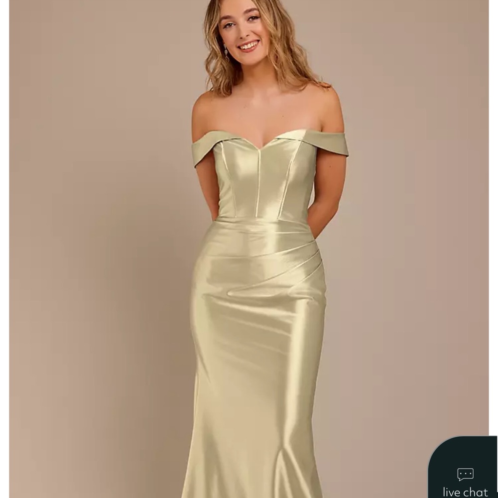 Elegant Strapless Satin Dress in Gold